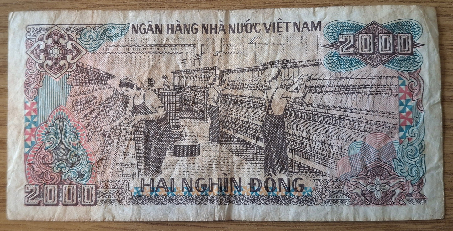 Vietnam 2000 Dong 1988 Biljet